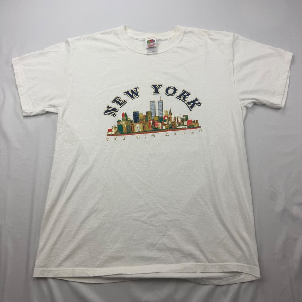 Fruit of the Loom T-Shirt Mens Large White New York Twin Towers Skyline Graphic